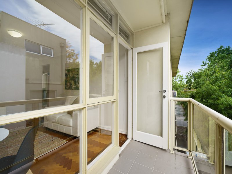 6/10 Austin Avenue, Elwood image 4