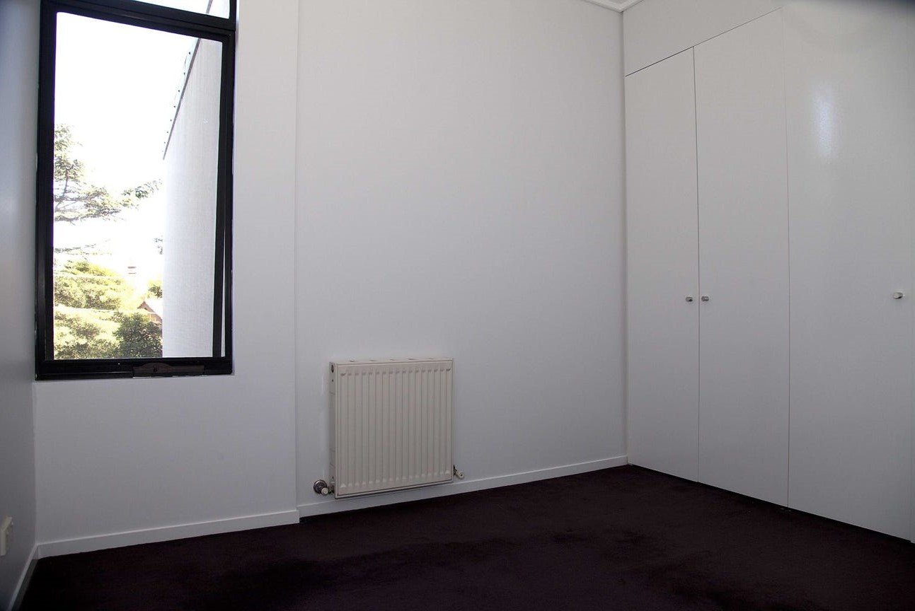 Property Gallery Thumbnail 8