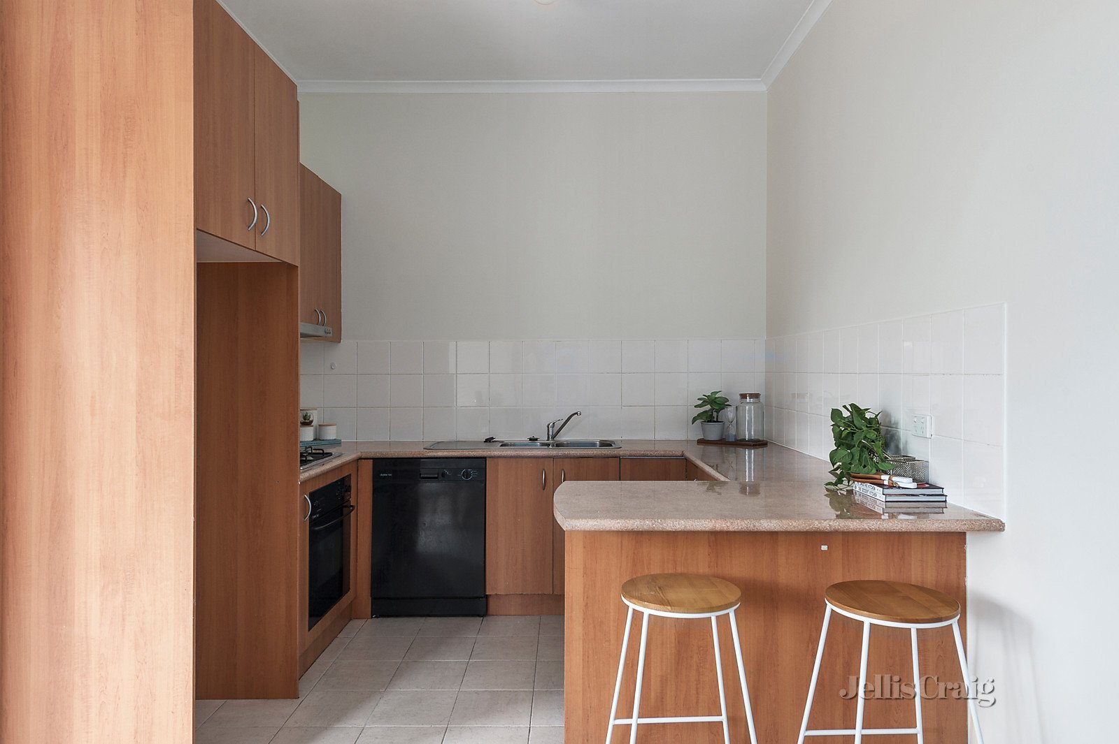 6/102-106 Thompsons Road, Bulleen image 5