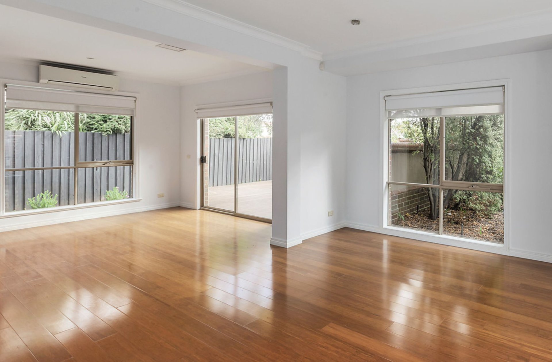 6/102 Blackburn Road, Glen Waverley image 3