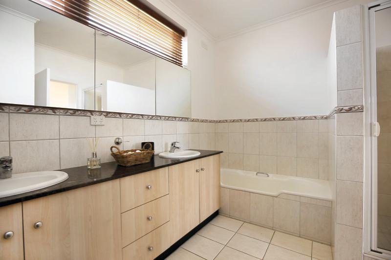 6/103 Walpole Street, Kew image 6