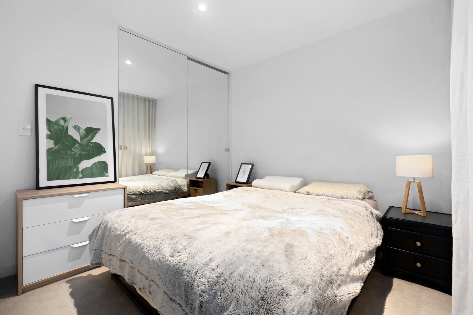 Property Gallery Thumbnail 3