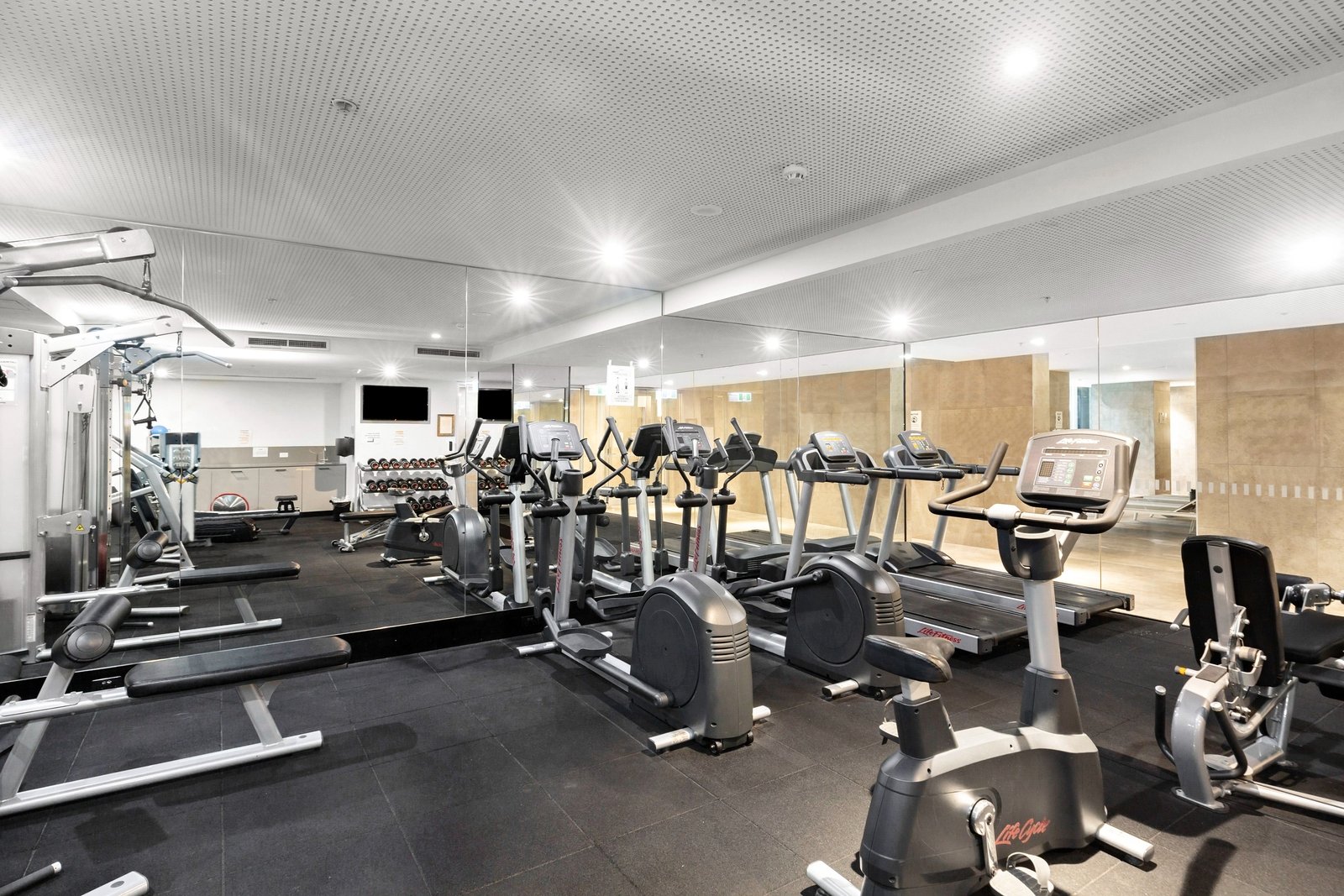 Property Gallery Thumbnail 6