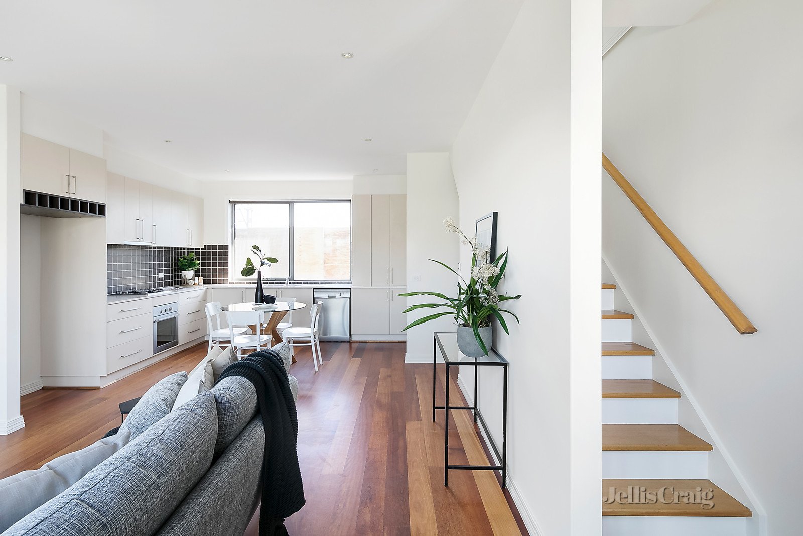 6/107 Herbert Street, Northcote image 1