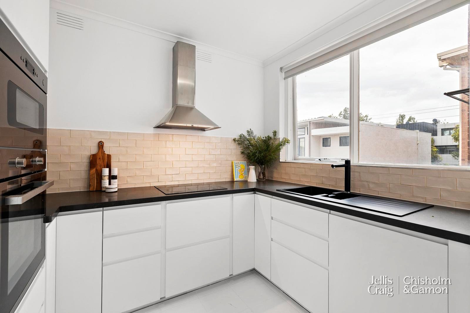 6/109 Ross Street, Port Melbourne image 6