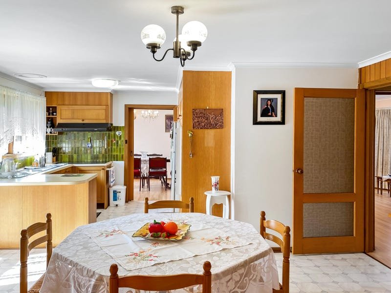 Property Gallery Thumbnail 4
