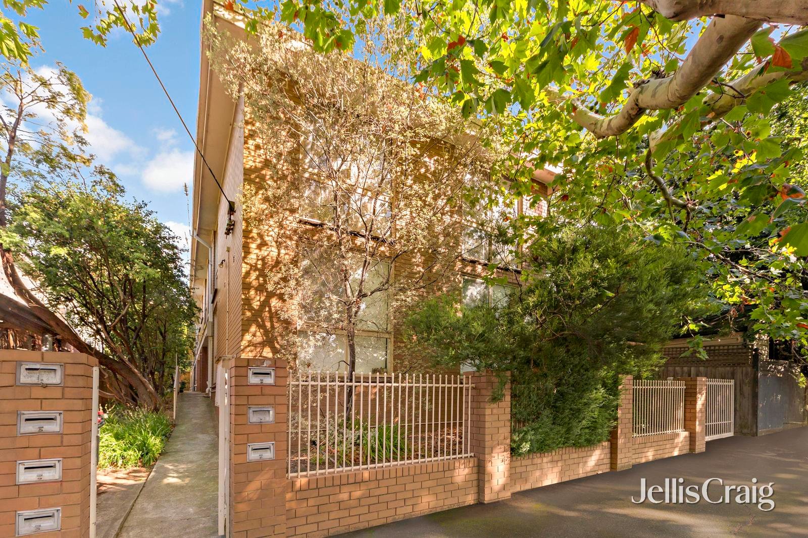 6/11 Chatham Street, Flemington image 1