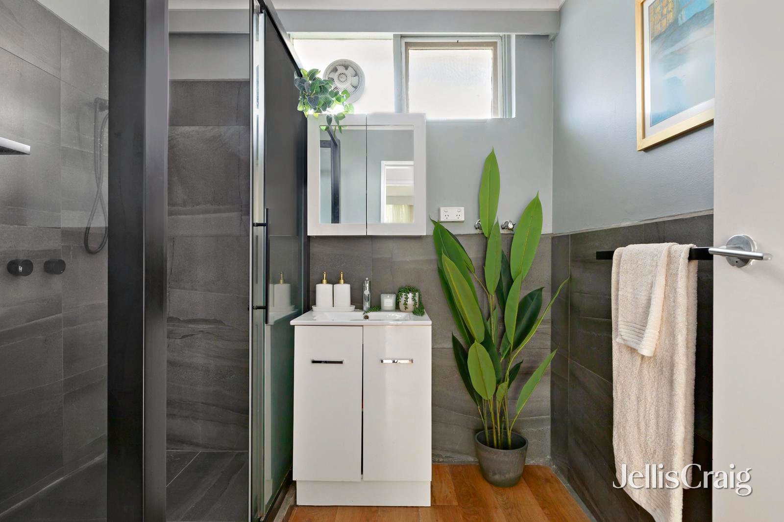 6/11 Chatham Street, Flemington image 8