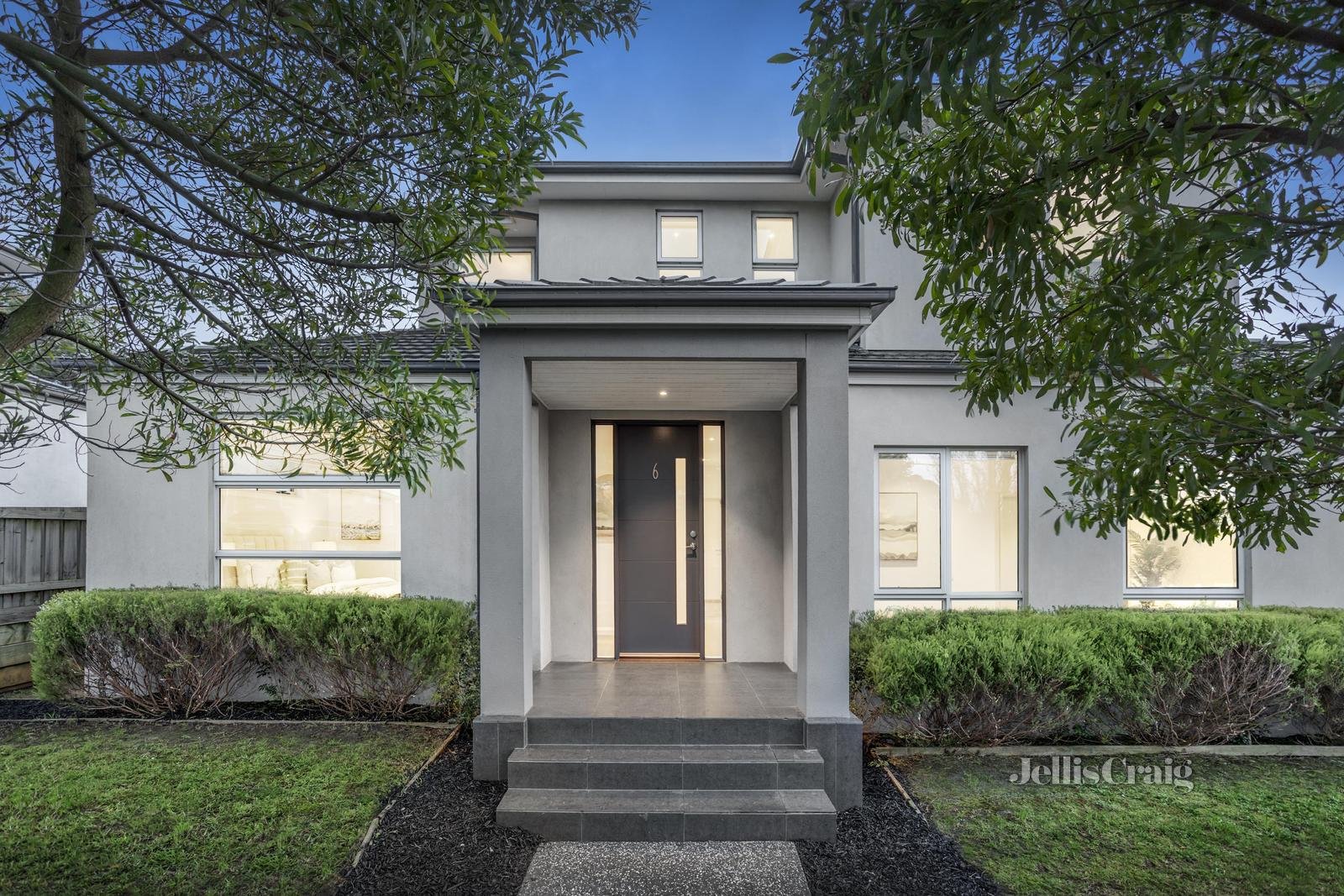 6/11 Cherry Grove, Donvale image 2