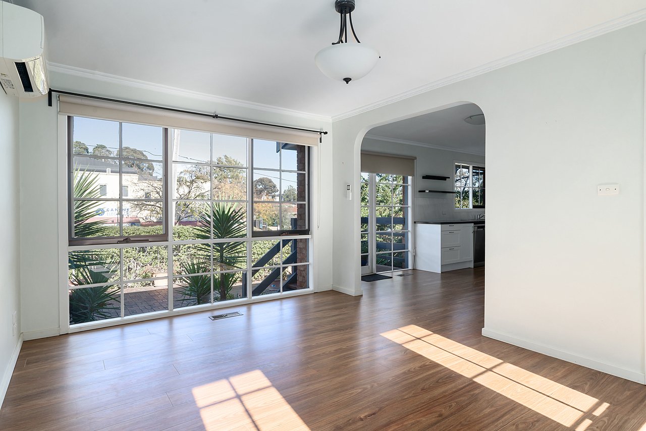 6/111 James Street, Templestowe image 3