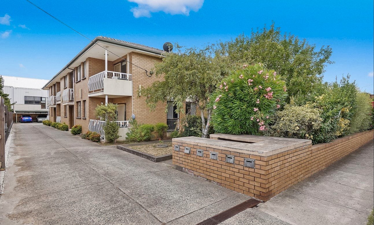 6/114 Glass Street, Essendon image 8