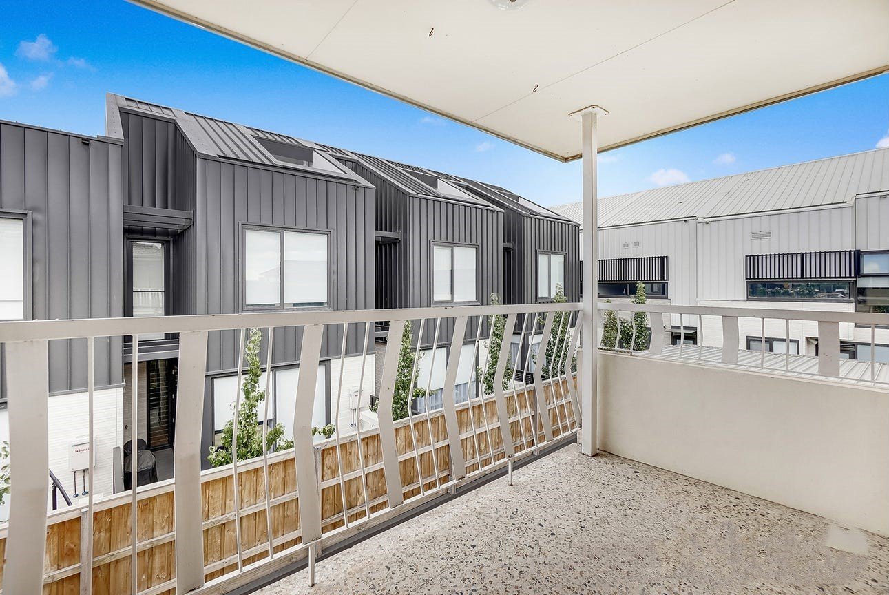 6/114 Glass Street, Essendon image 7