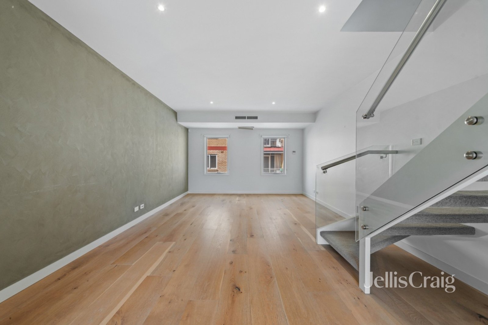 6/114 Maltravers Road, Eaglemont image 4