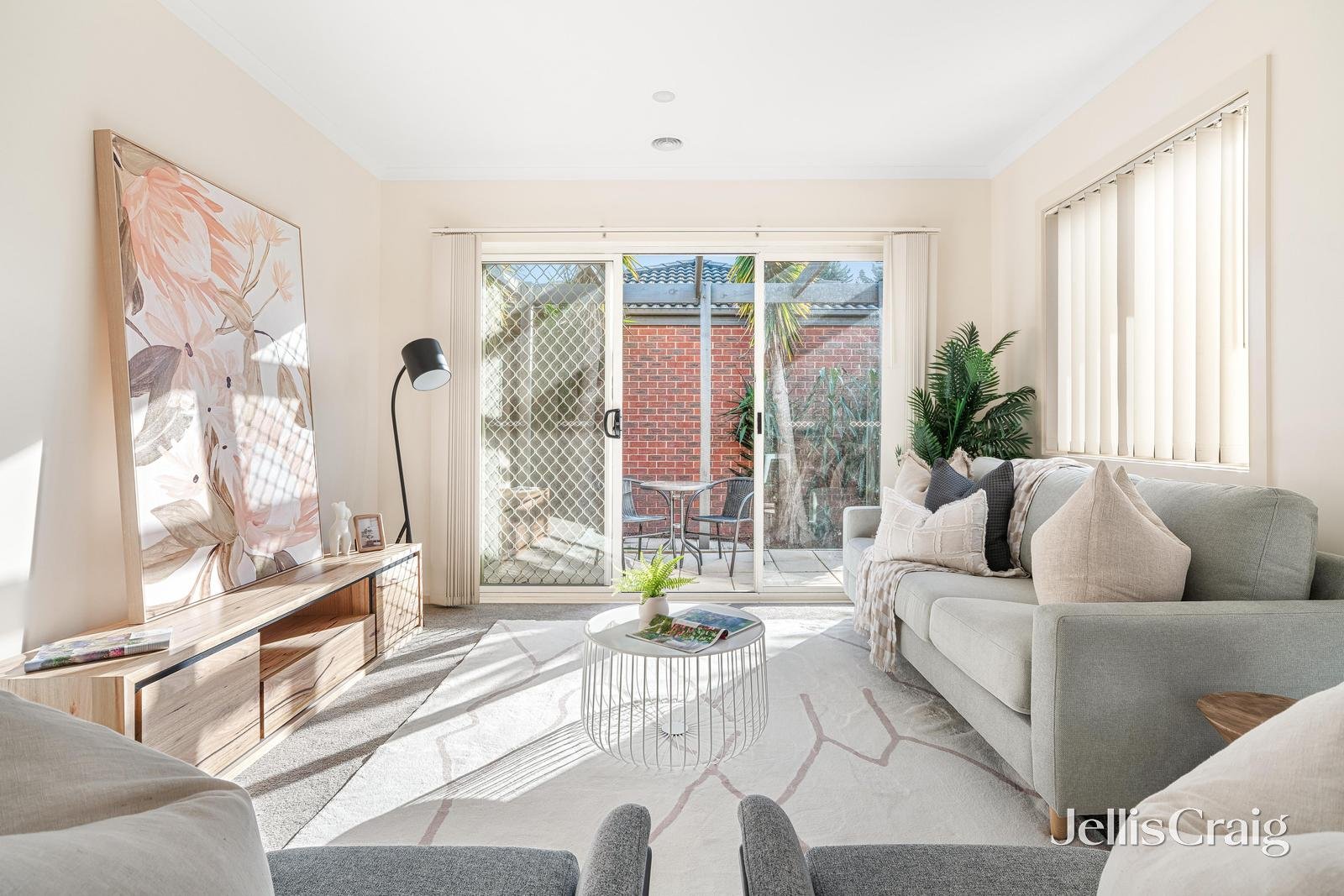 6/115 East Road, Seaford image 2