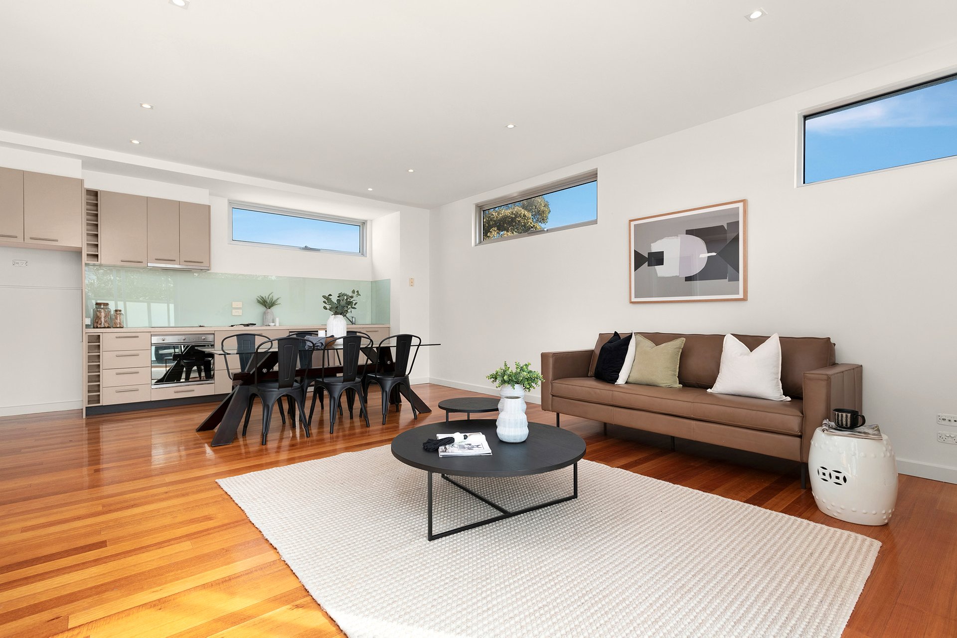 Property Gallery Thumbnail 9
