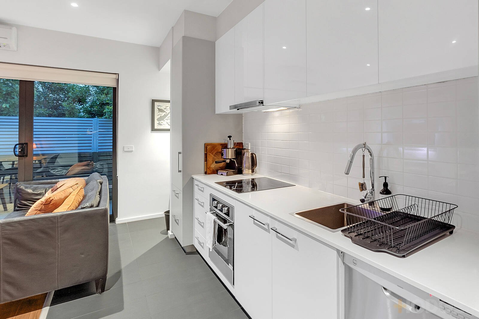 6 / 1161 Nepean Highway Highett