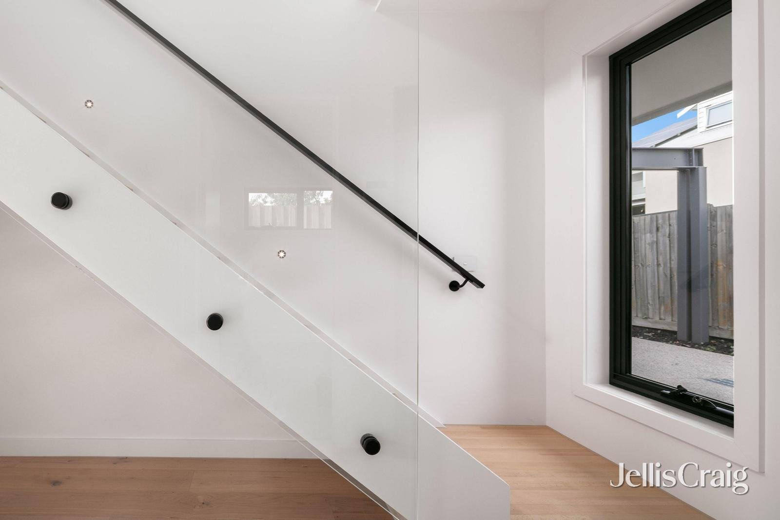6/117 Blackshaws Road, Newport image 8
