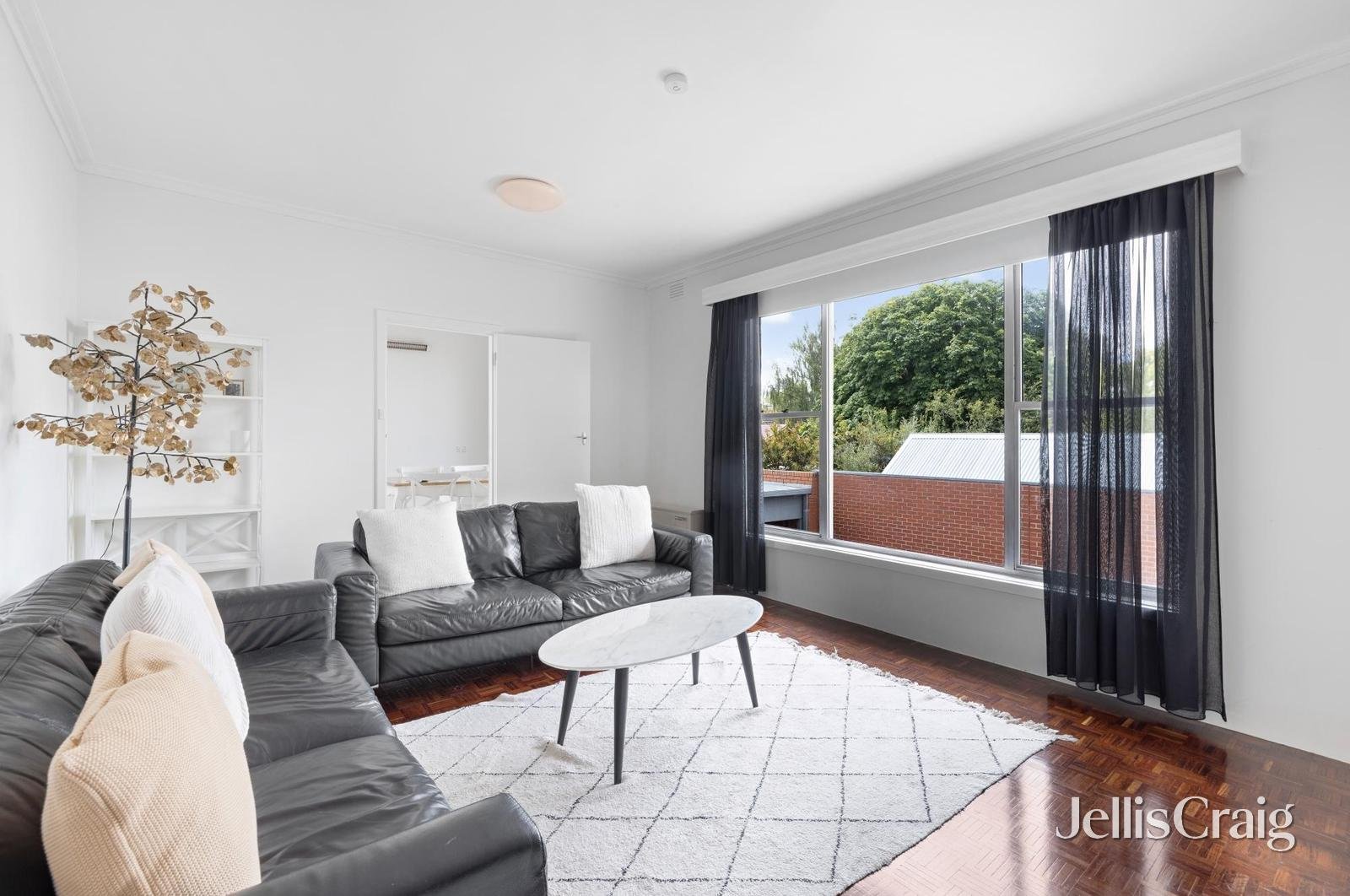 6/12 Errard Street South, Ballarat Central image 2