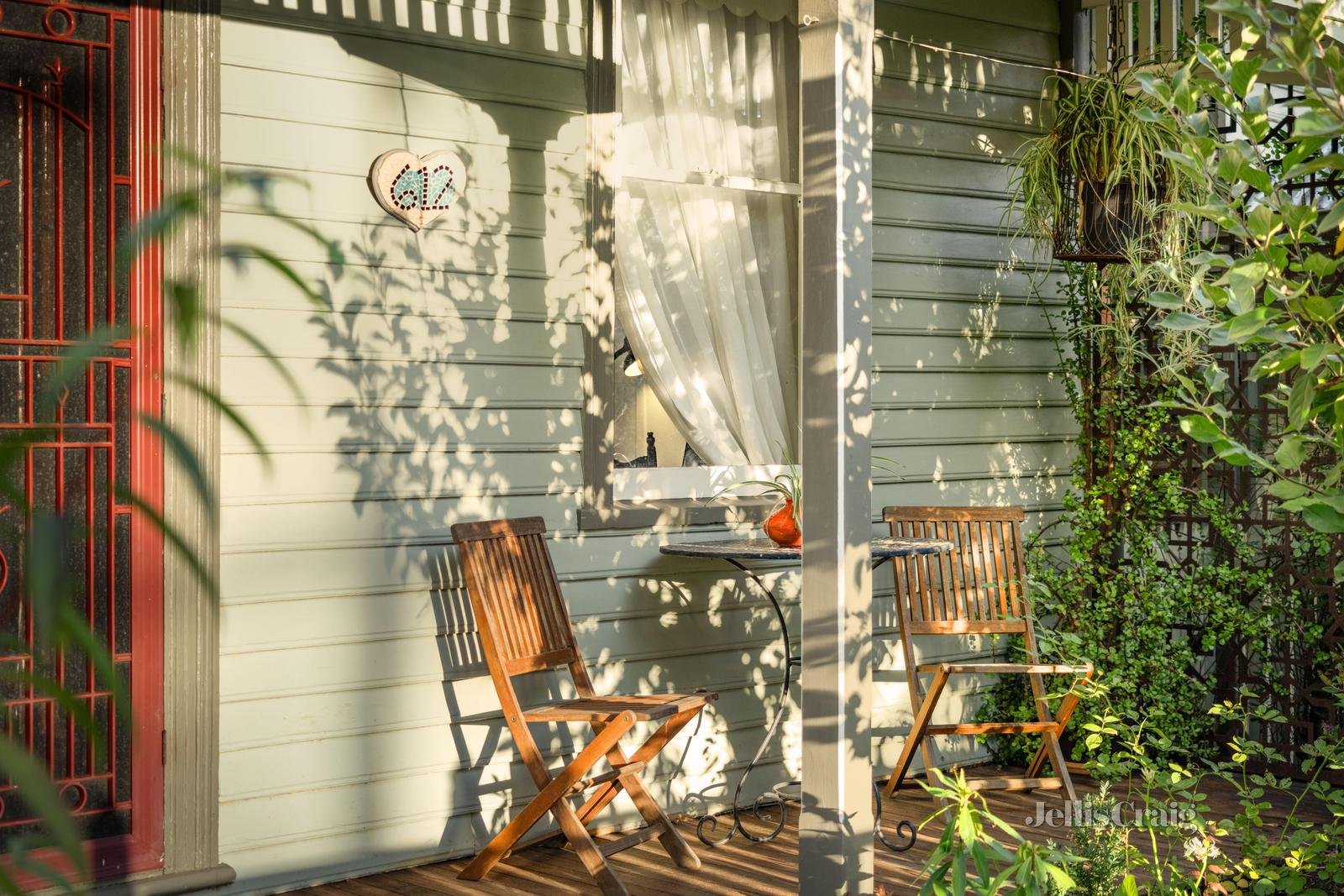 612 Lydiard Street North, Soldiers Hill image 2