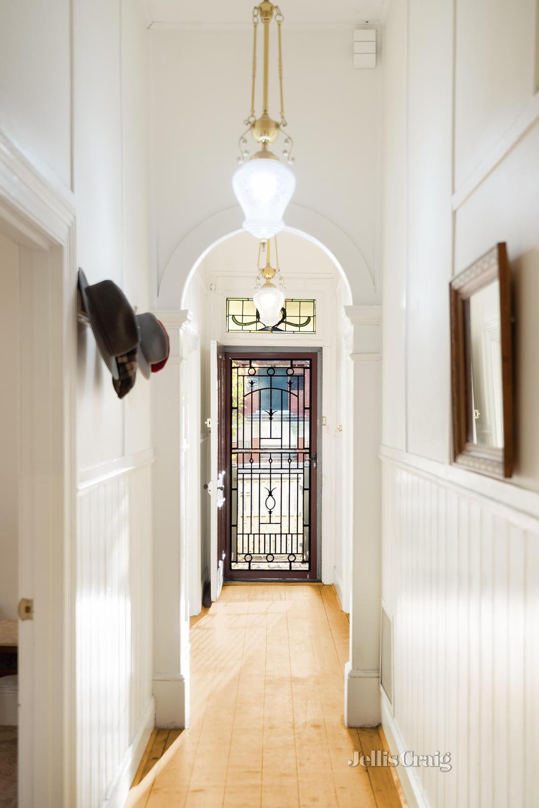 612 Lydiard Street North, Soldiers Hill image 3
