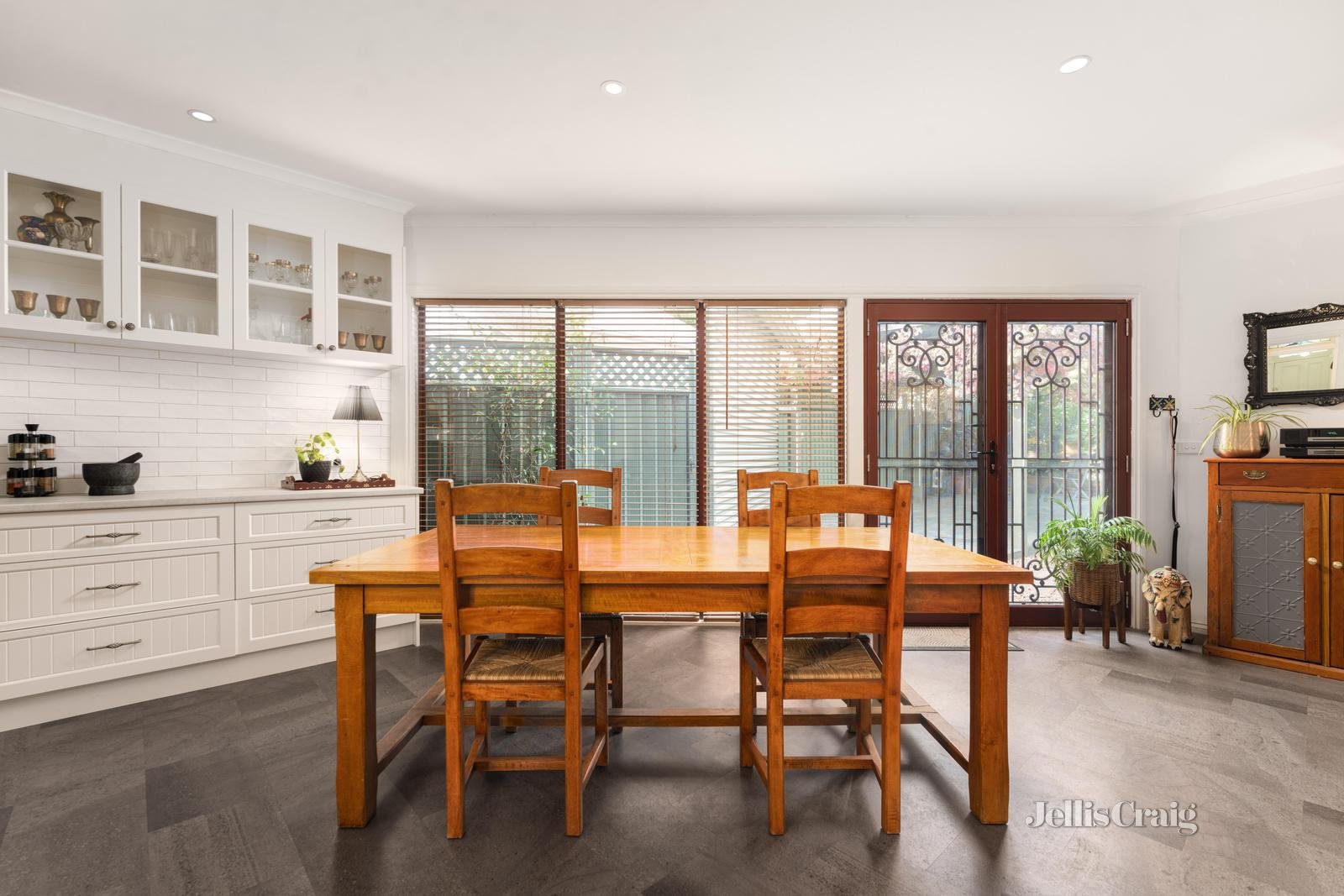 612 Lydiard Street North, Soldiers Hill image 9