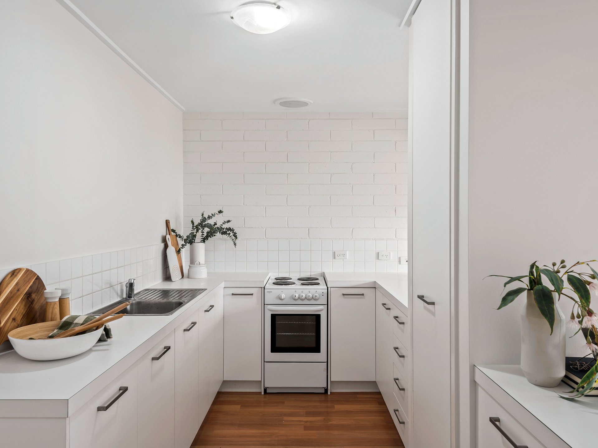 6/12 Mary Street, Hamlyn Heights image 9