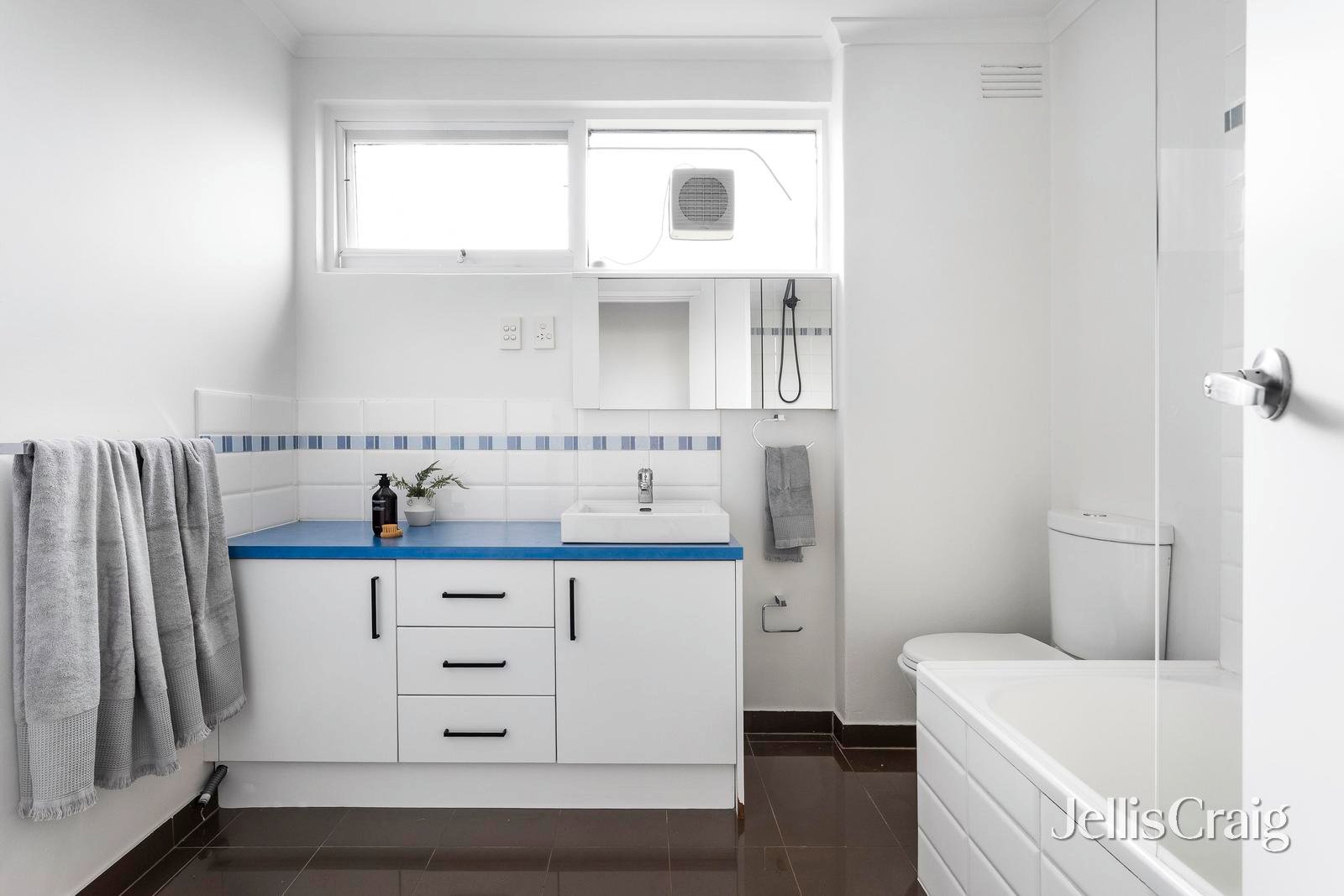 6/12 Rochester Street, Kew image 9