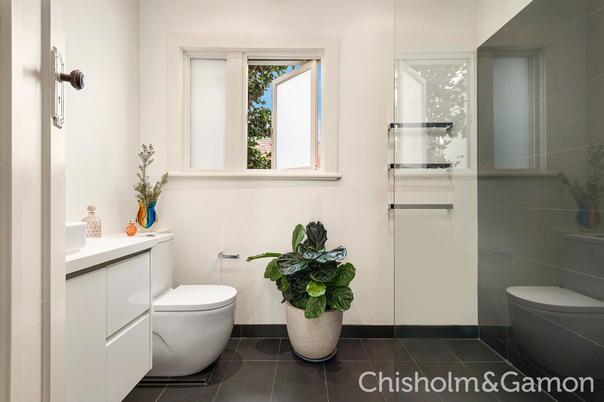 6/12 Shelley Street, Elwood image 7