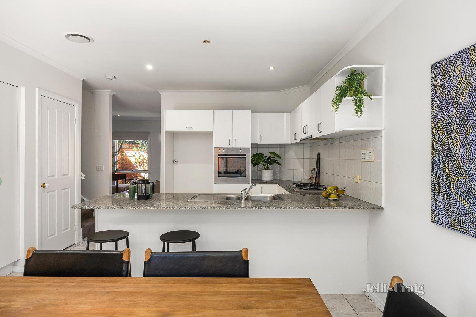 6/1203 Burke Road, Kew image 4