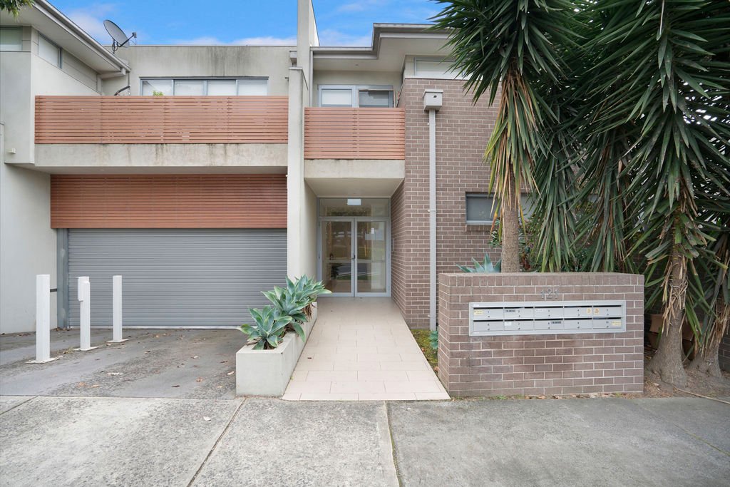 Property Gallery - Main Image