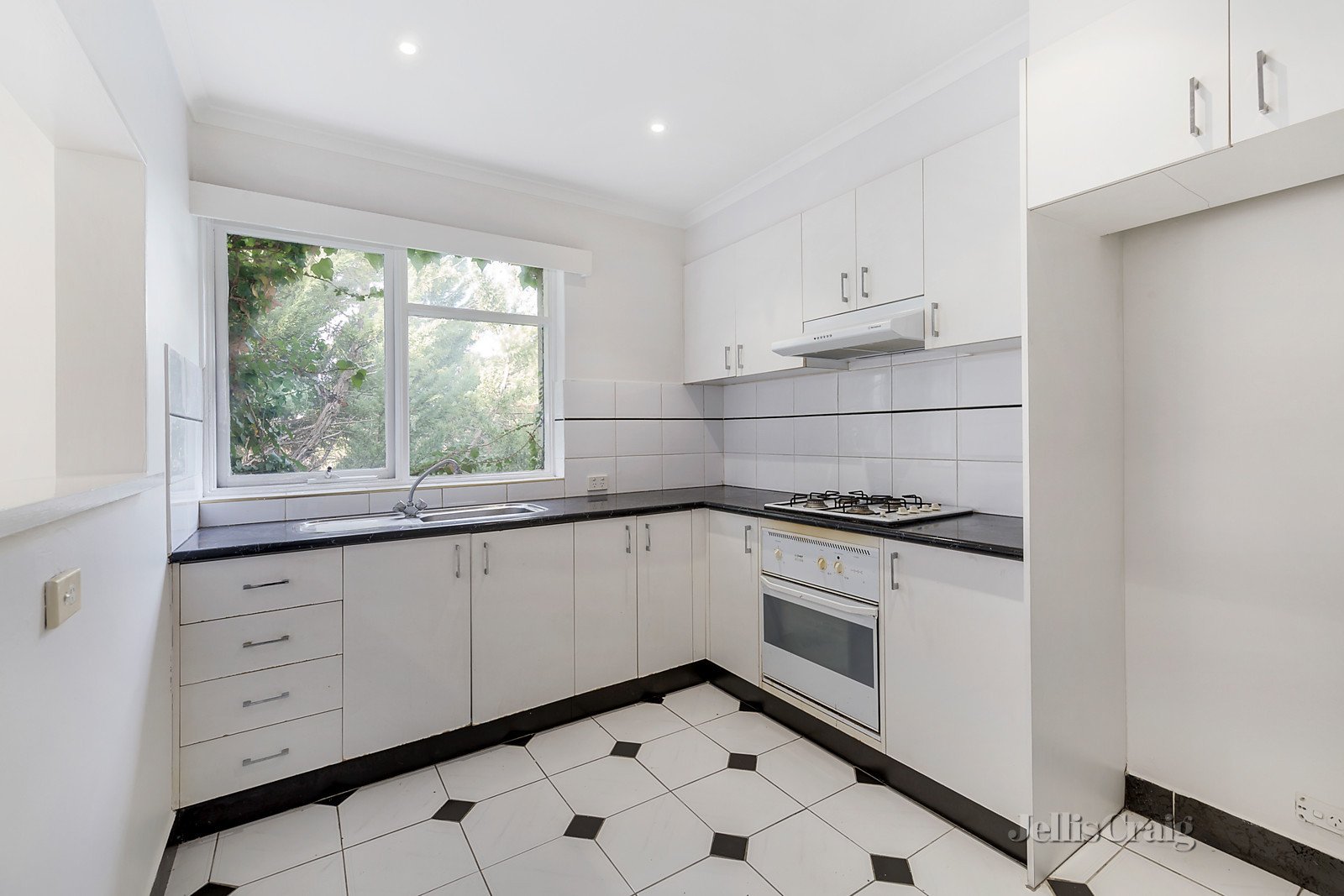 6/124B Barkers Road, Hawthorn image 2