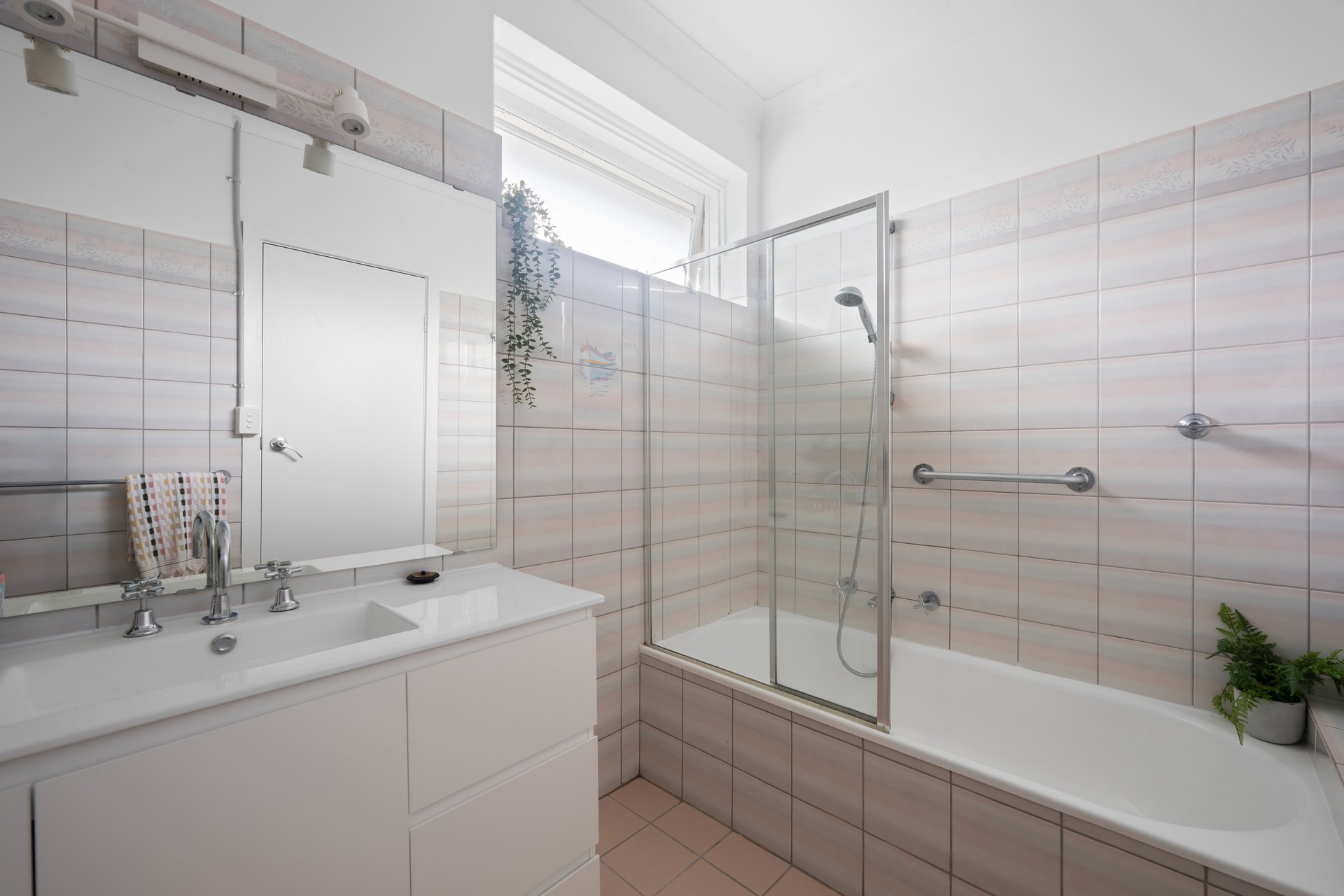 6/125 Edward Street, Brunswick image 5