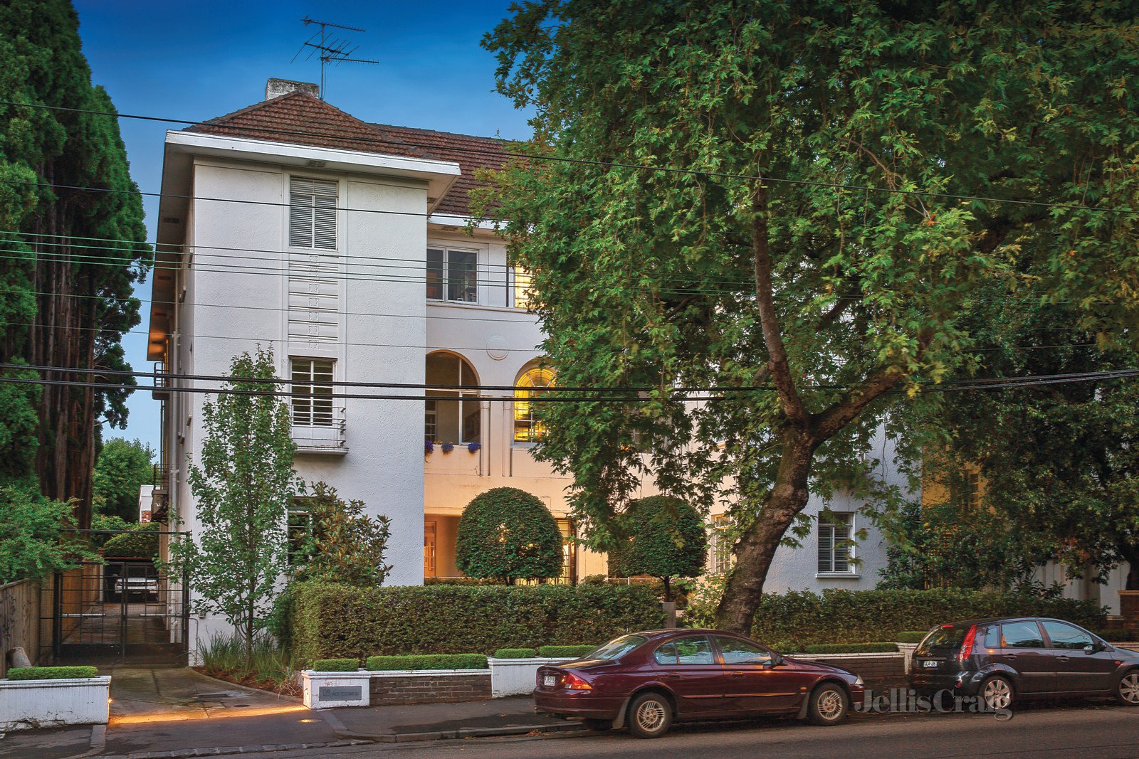 6/128 Toorak Road West, South Yarra image 10