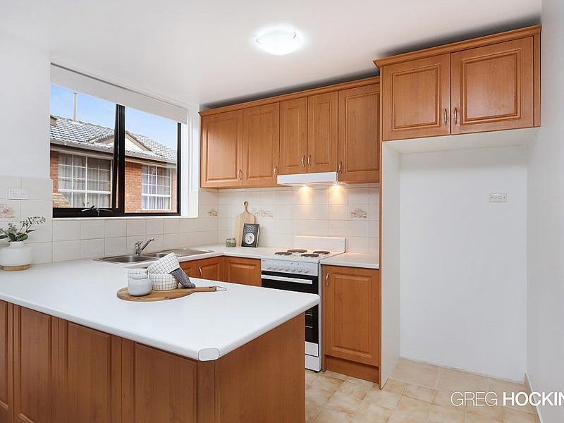 6/13 Empire Street, Footscray image 3