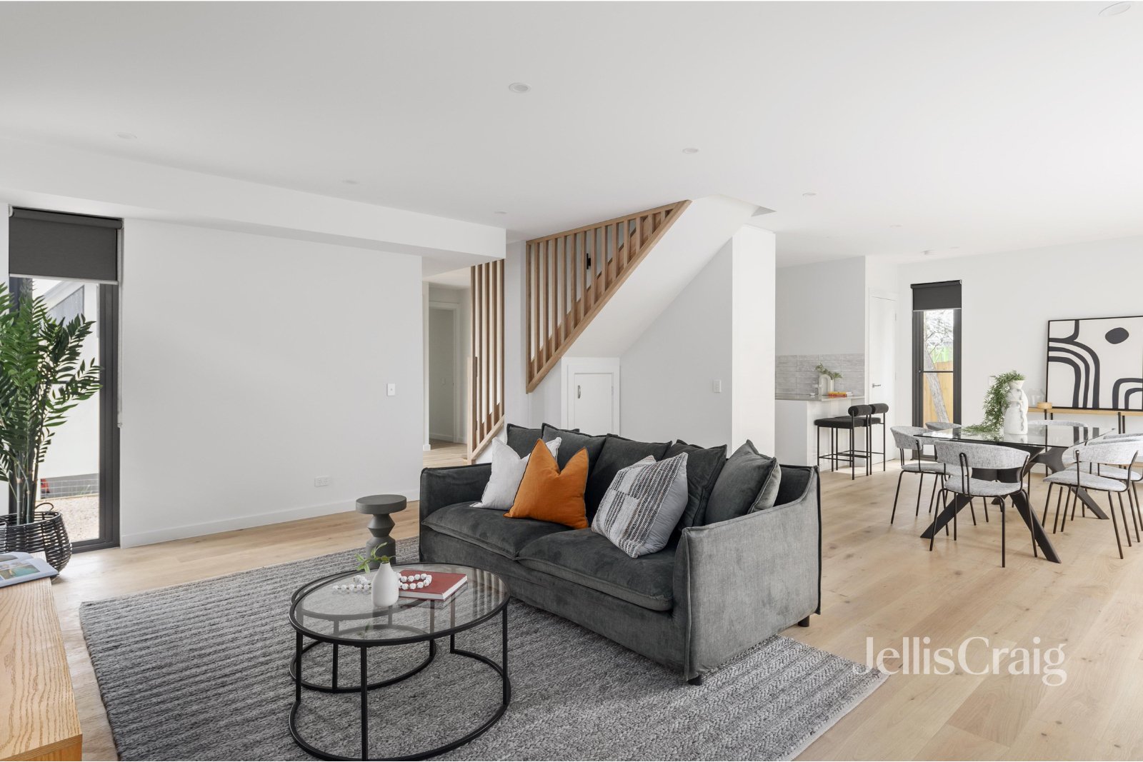 6/13 Piper Crescent, Eltham image 2