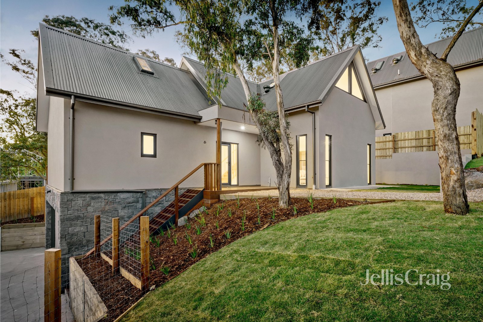 6/13 Piper Crescent, Eltham image 10