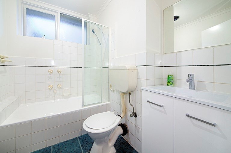 6 / 130 Inkerman Street St Kilda