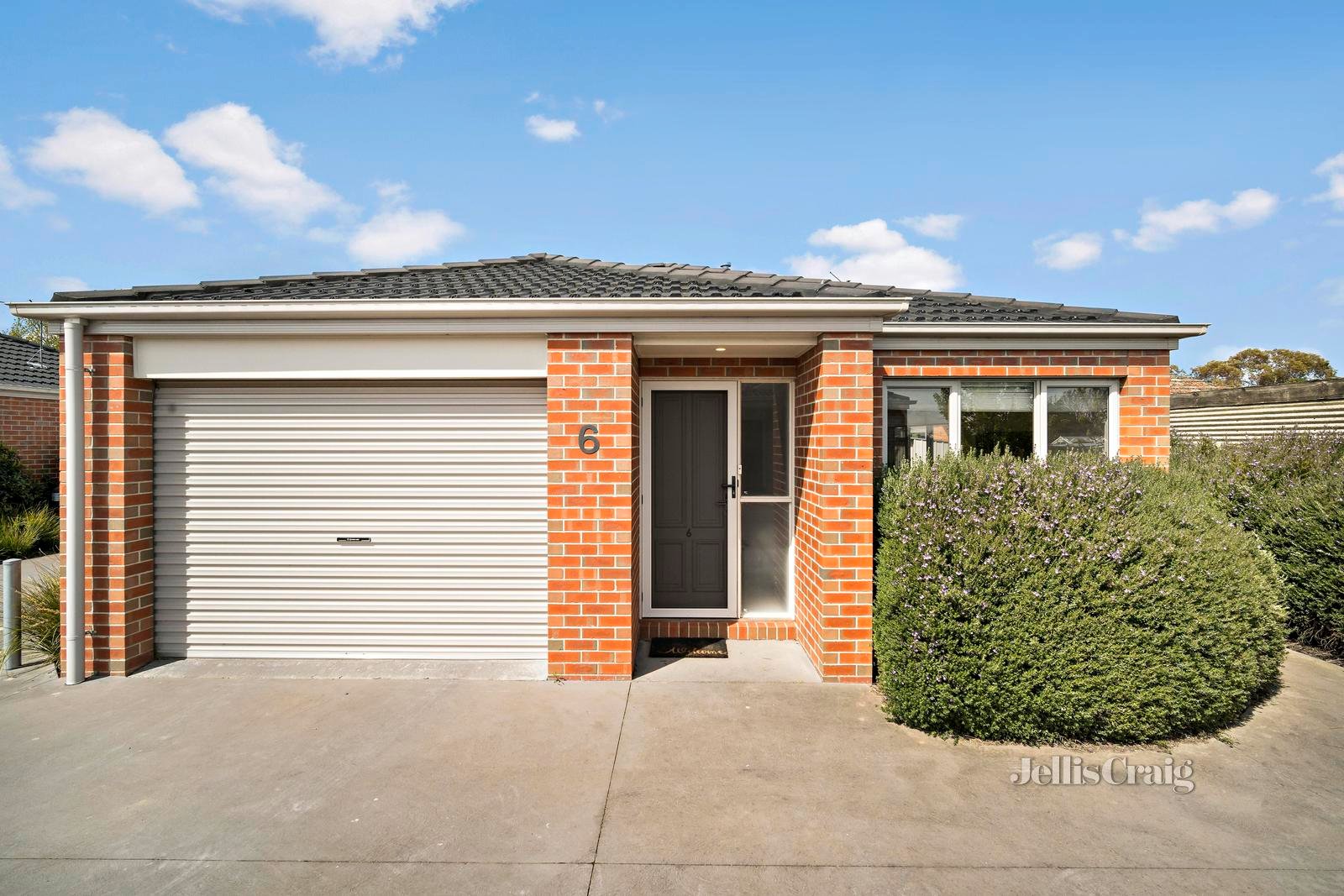 6/130A Beverin Street, Sebastopol image 1