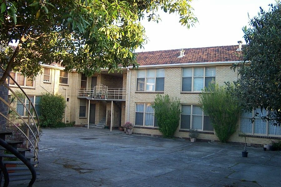 Property Gallery Thumbnail 6