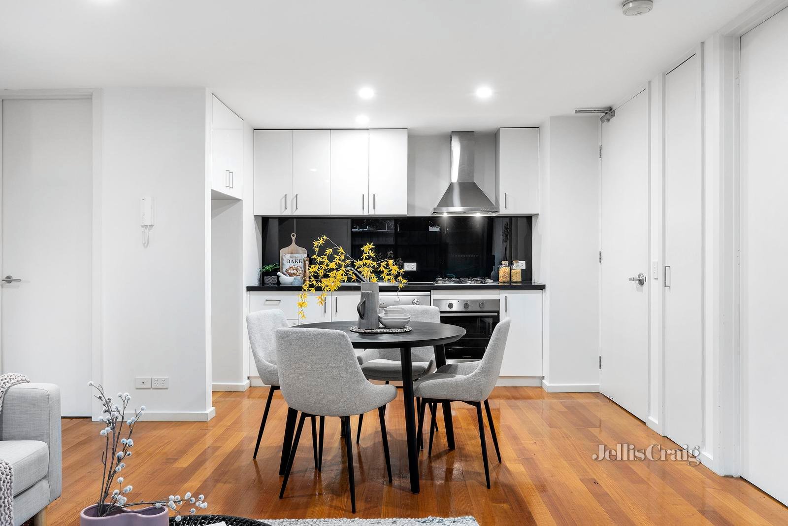 6/132 Princes Street, Flemington image 3