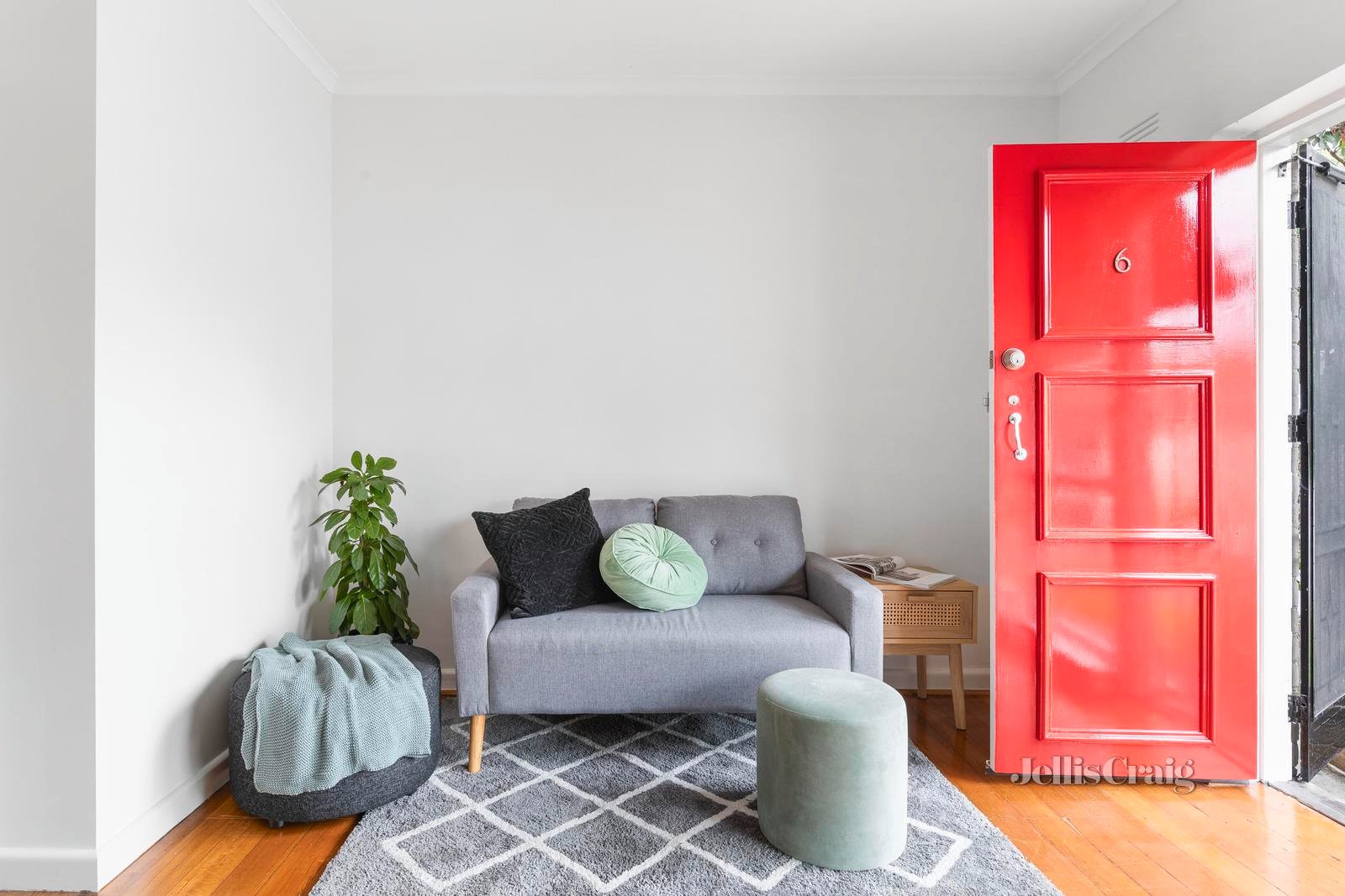 6/133 Clarke Street, Northcote image 2