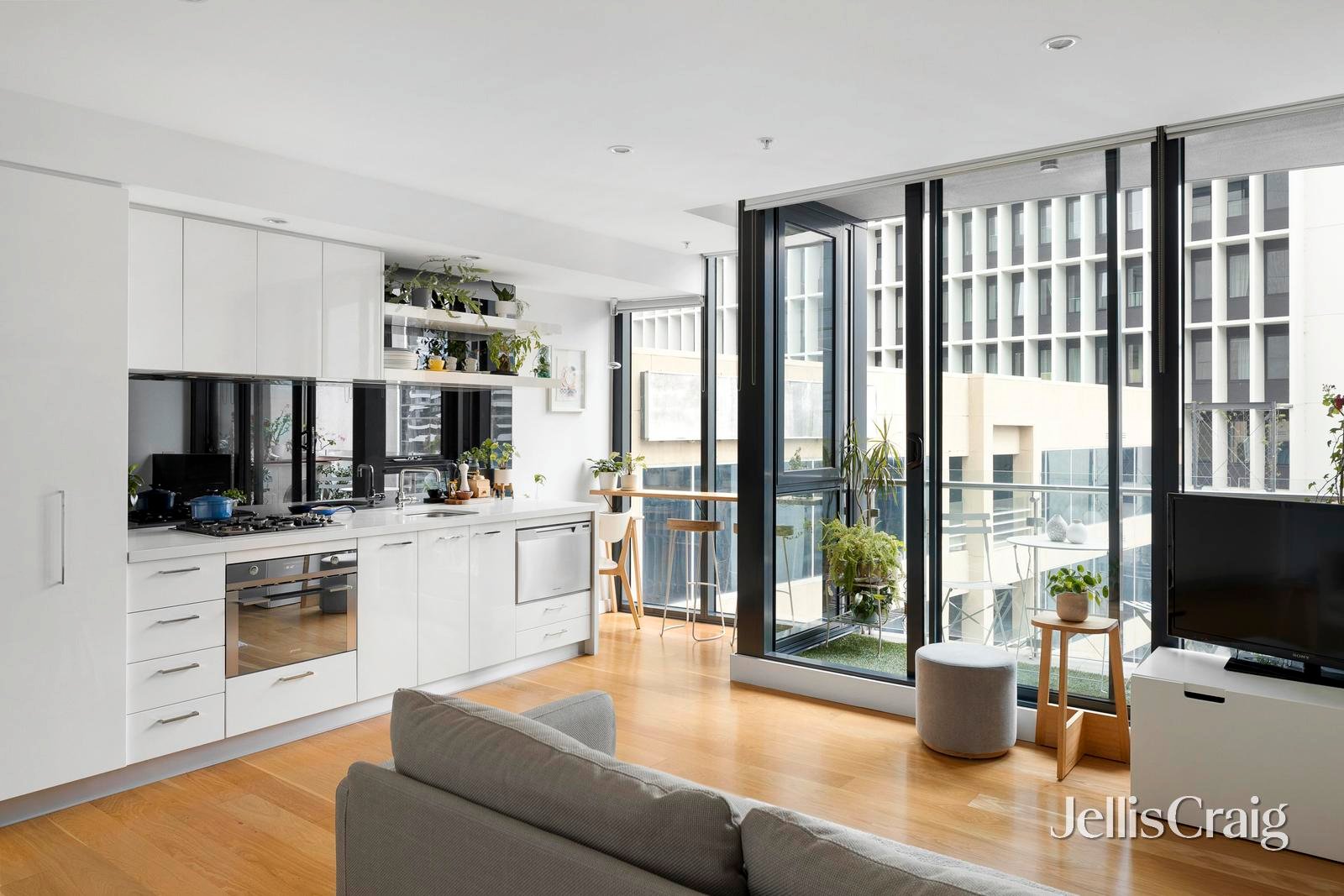 613/338 Kings Way, South&nbsp;Melbourne image 1