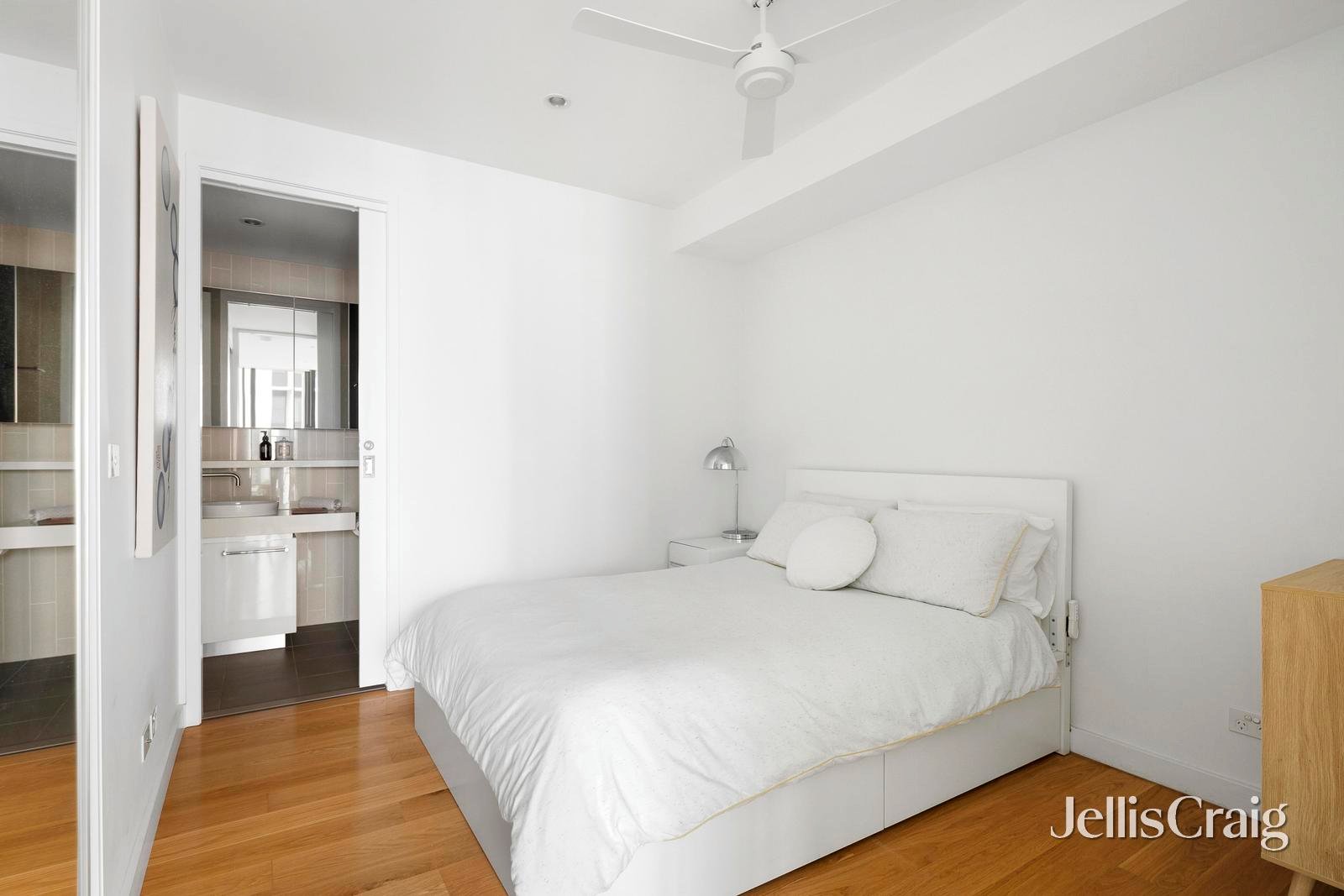 613/338 Kings Way, South&nbsp;Melbourne image 8