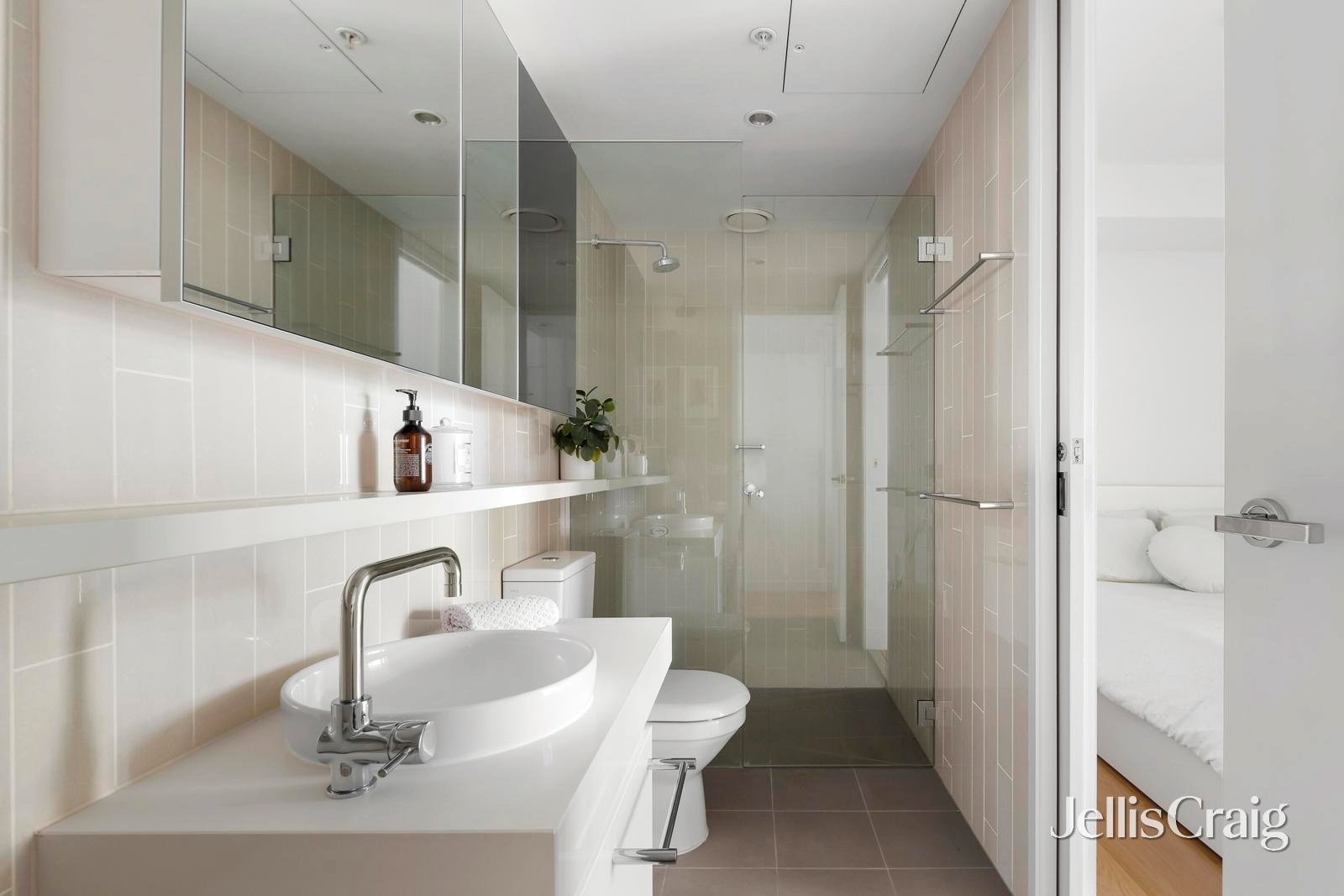 613/338 Kings Way, South&nbsp;Melbourne image 9