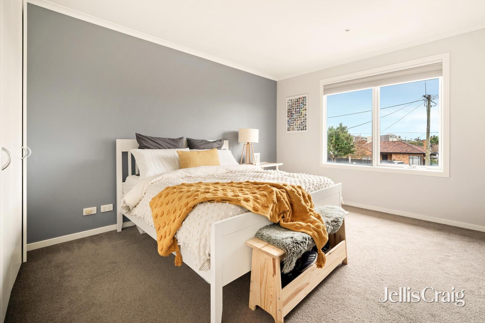 6/134 Warrigal Road, Mentone image 7