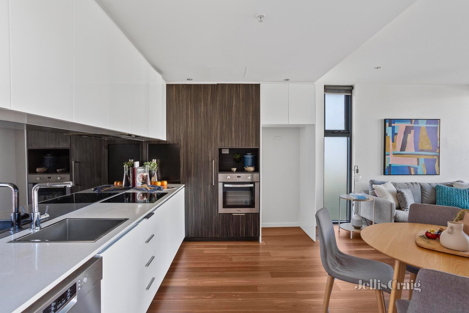 6/136 Church Street, Hawthorn image 3