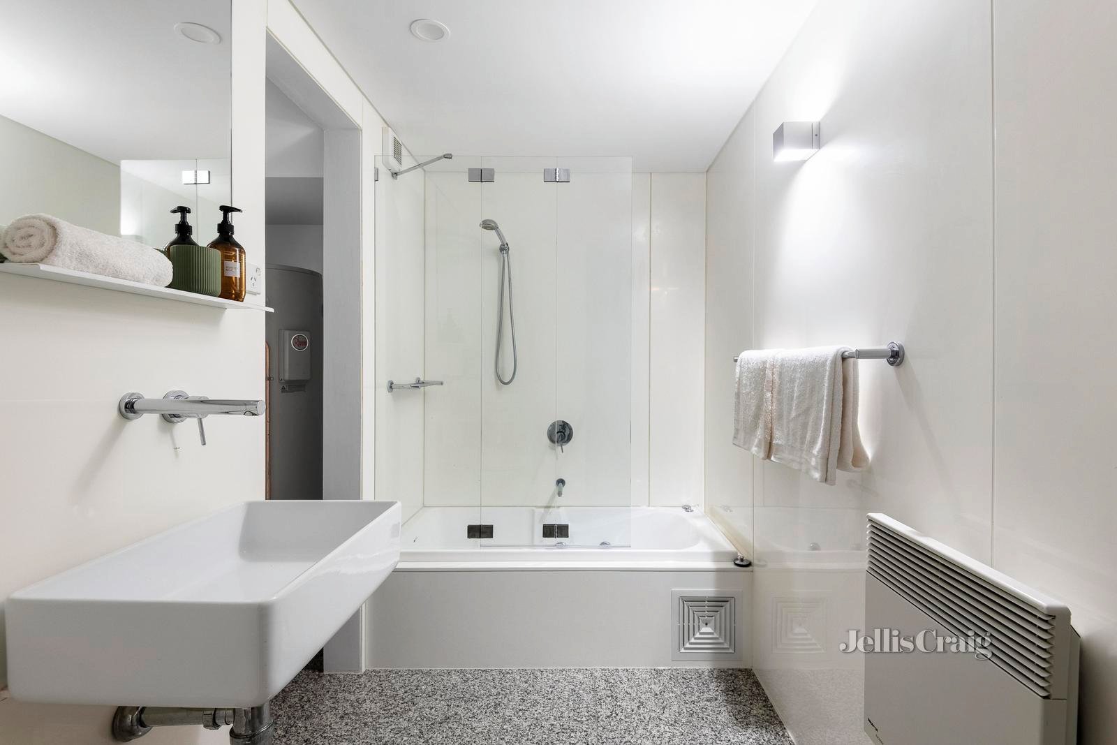 6/136 High Street, Northcote image 8