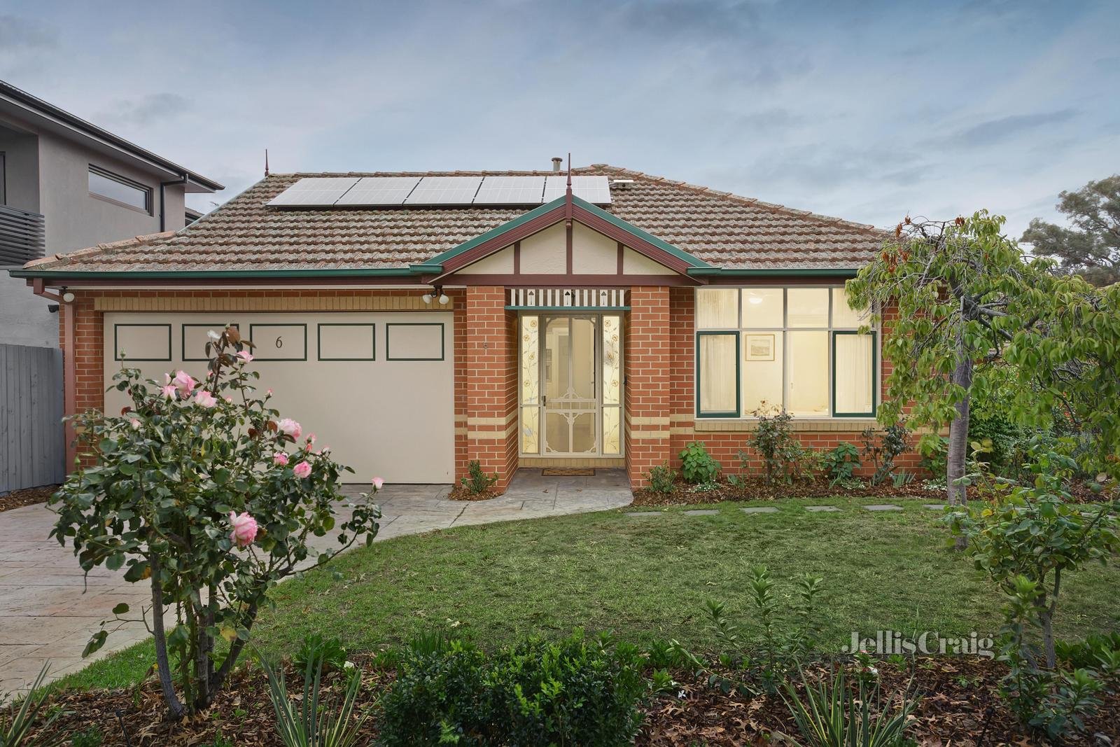 6/136 Through Road, Camberwell image 1