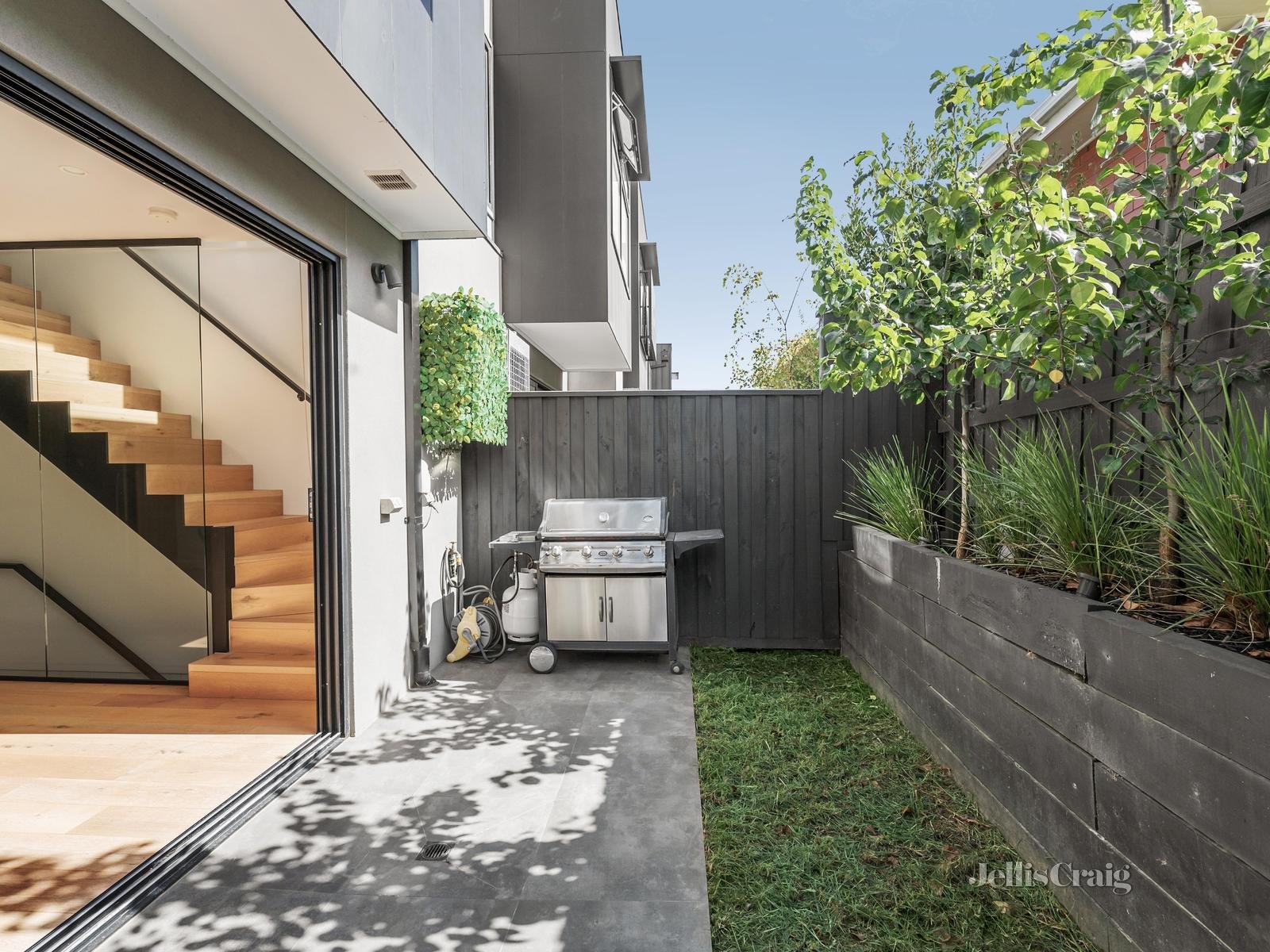6/14 Frederick Street, Doncaster image 8