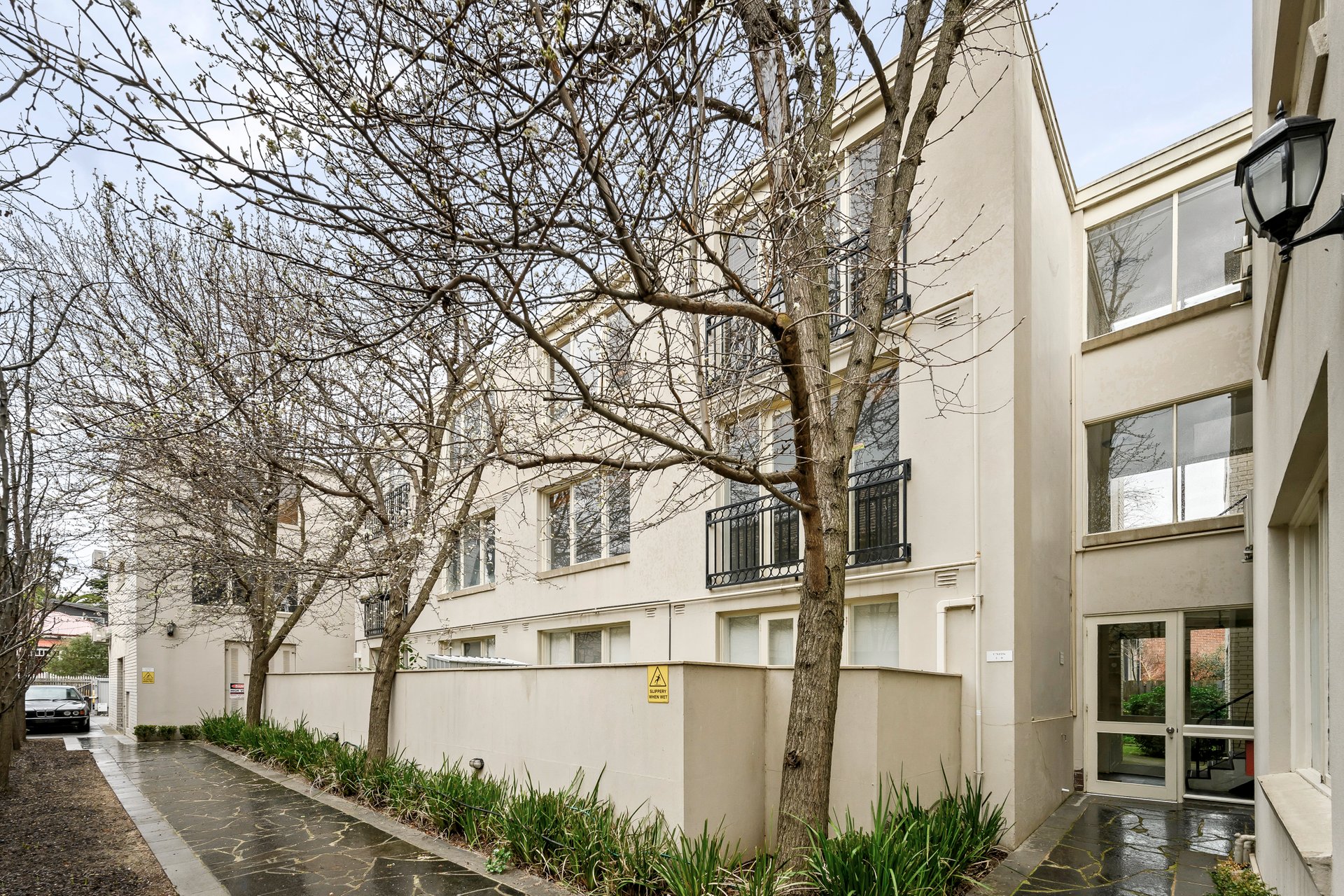 Property Gallery - Main Image
